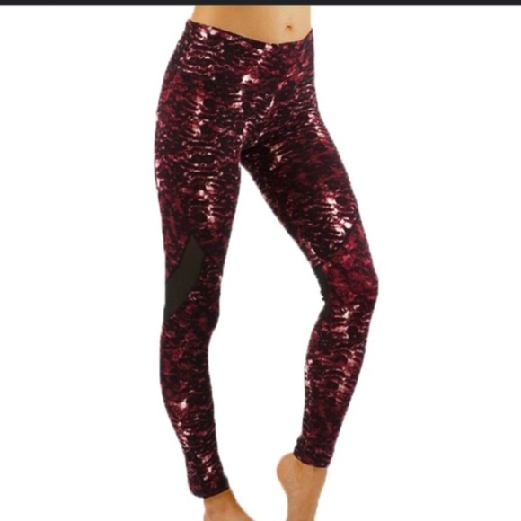 ShoSho Womens Yoga Sports Leggings Activewear  Tummy Control Wine Feather XL - Picture 1 of 8